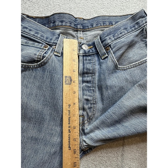 Vintage Levis 501 Jeans Mens 31x34 (31x32) Light Wash Blue Button Fly Denim 90s - Picture 6 of 16